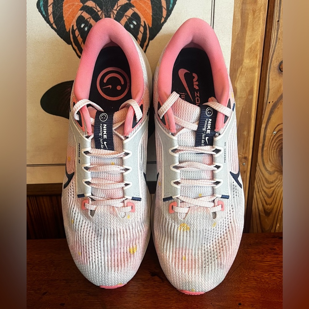 Nike Women’s Pegasus 40 Size 8.5B Floral Watercolor Pearl Pink